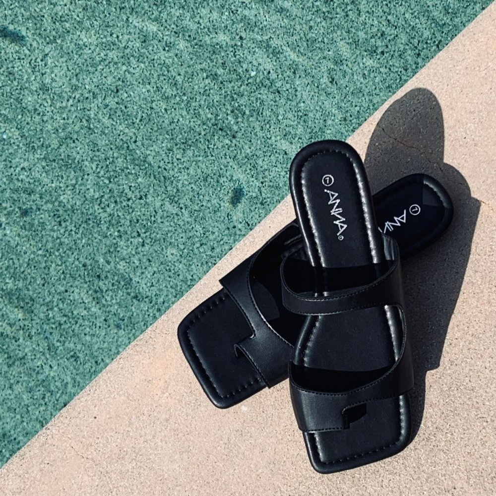 NEW🔥 Comfy Slip-On Slide Sandals Slipper Open Toe - Picture 4 of 8